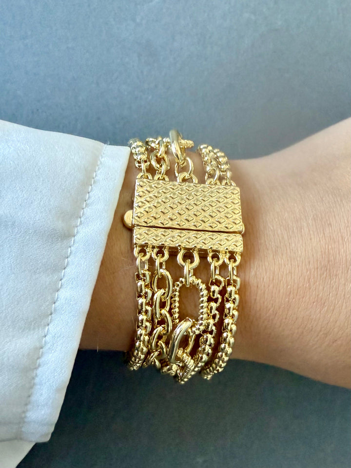 Ava Magnetic Link Bracelet