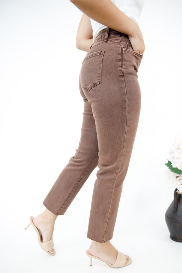 Everyday Essential Cropped Straight Jeans