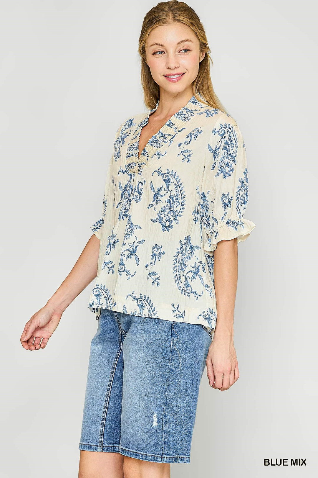 Worth Noticing Print Top
