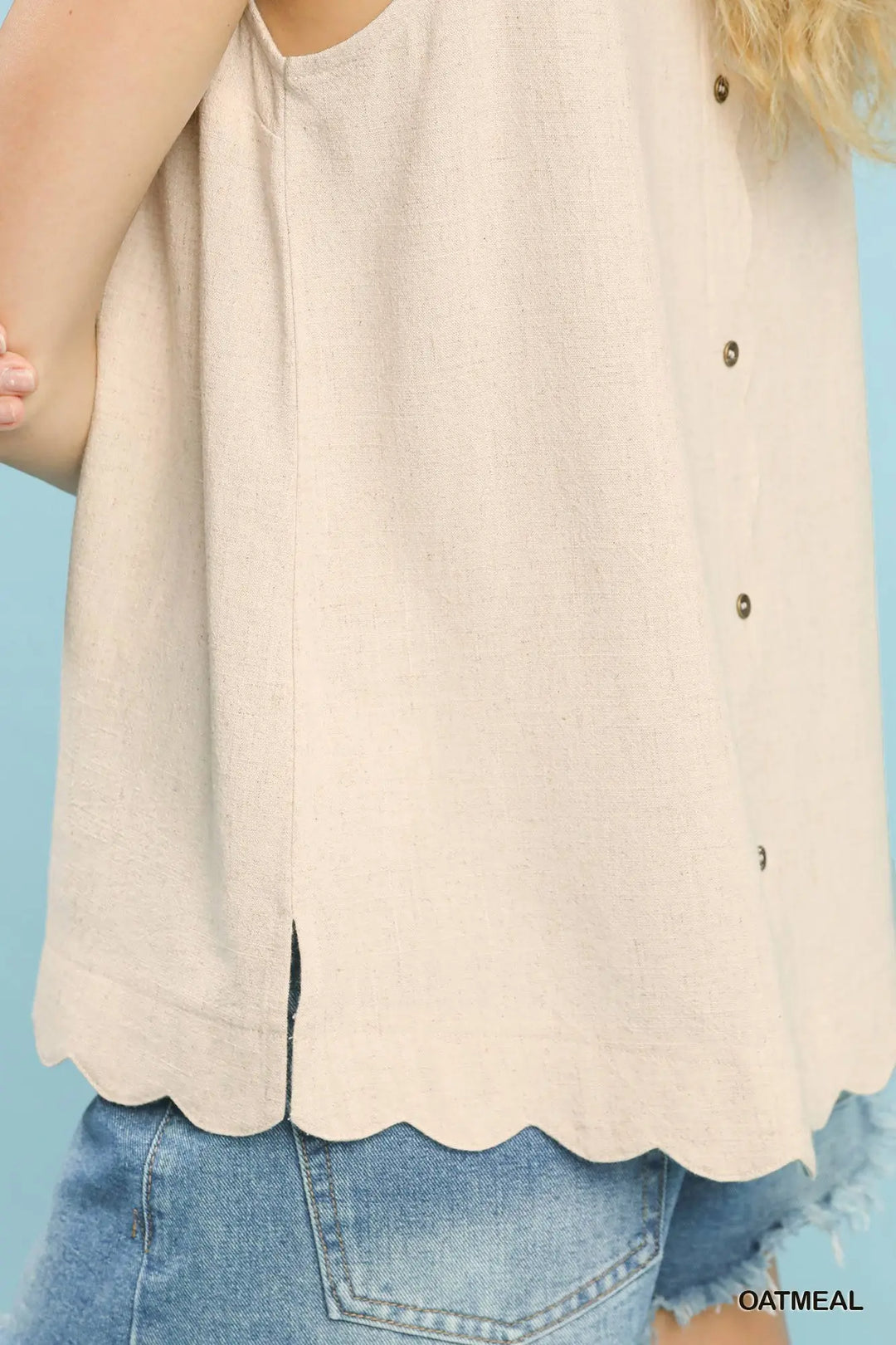 Sleeveless Round Neck Back Button Detail Top