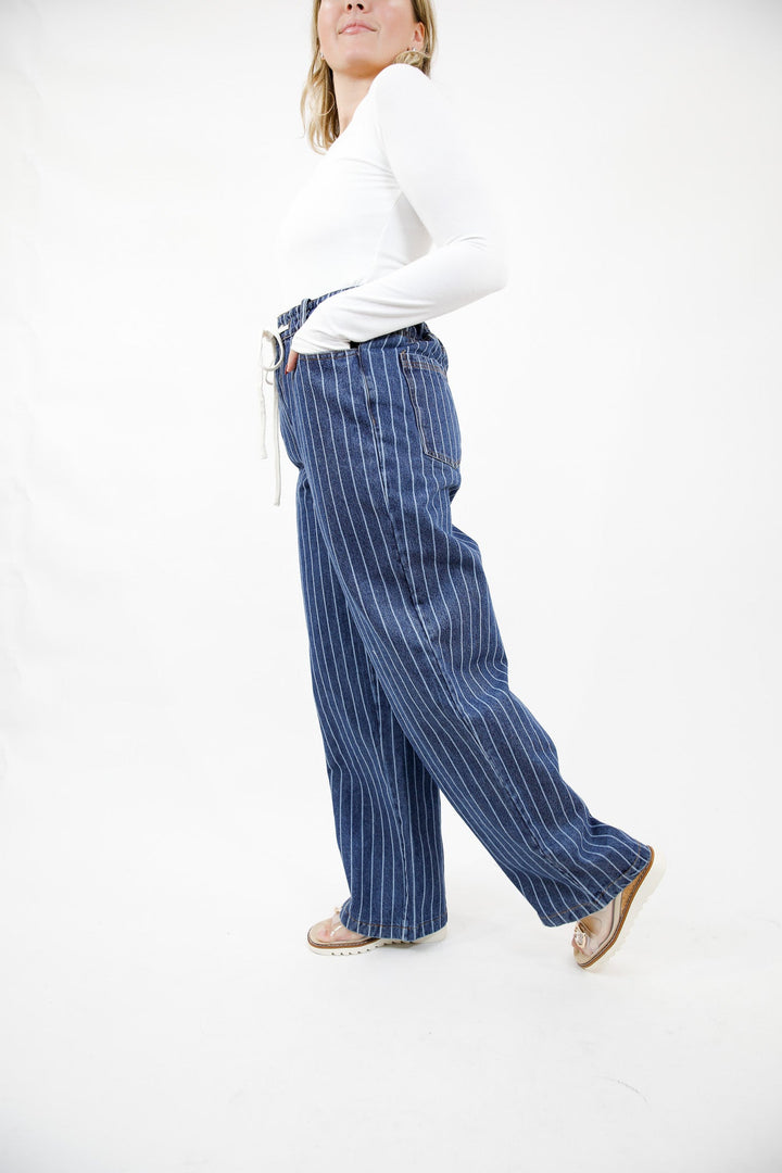 Laidback Line Stripe Pants