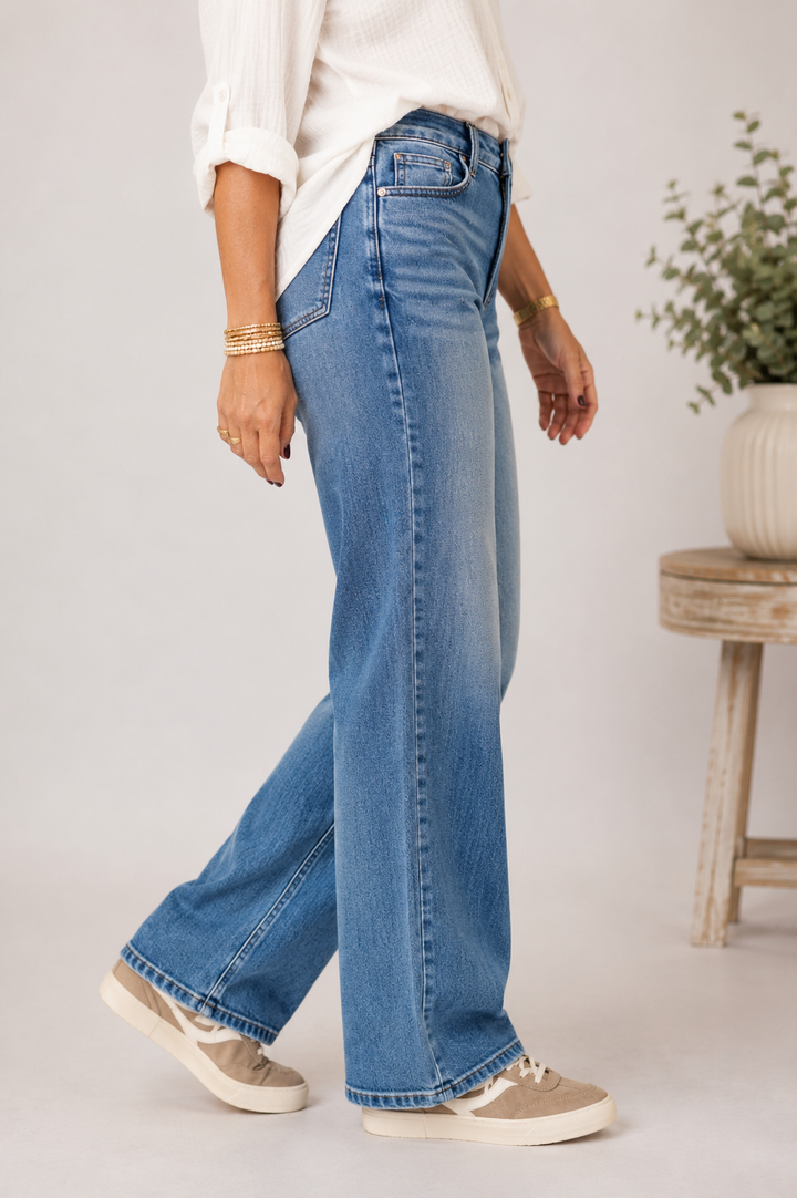 Judy Blue Kimberly Straight Jeans