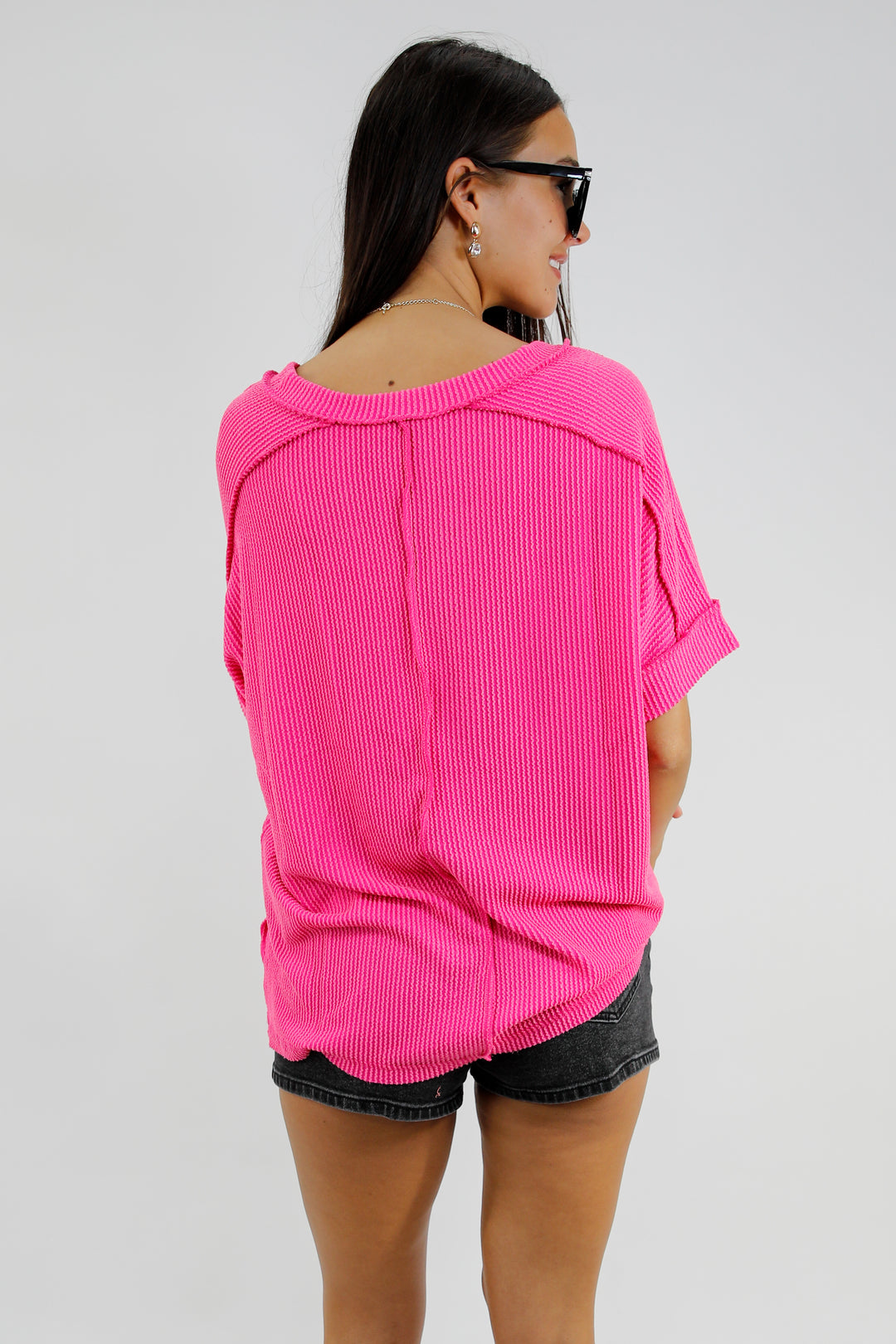 Easy Day Raised Rib Hi Low V Neck Top