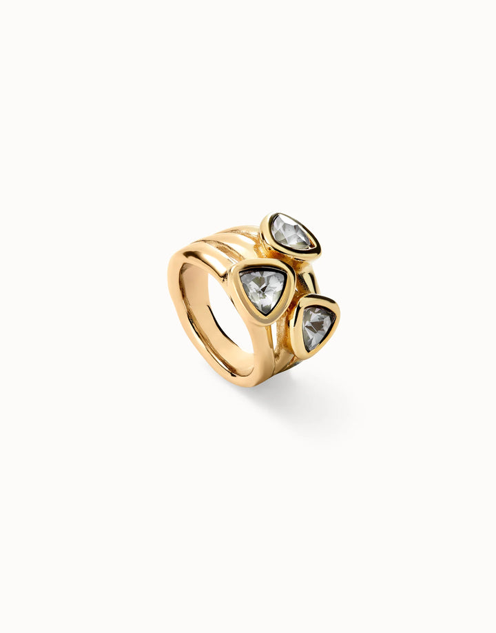 Ring with multicolor crystals