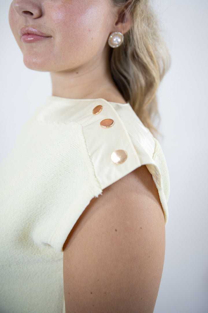 Button Detail Bateau Top