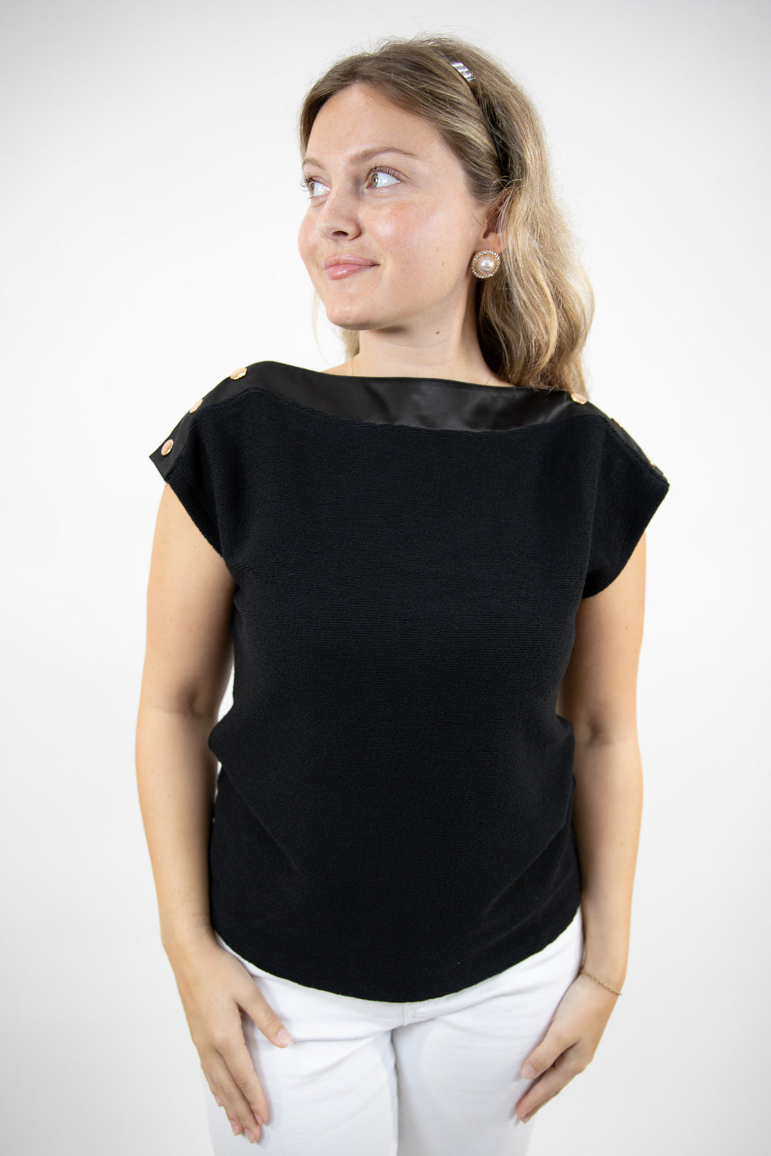 Button Detail Bateau Top
