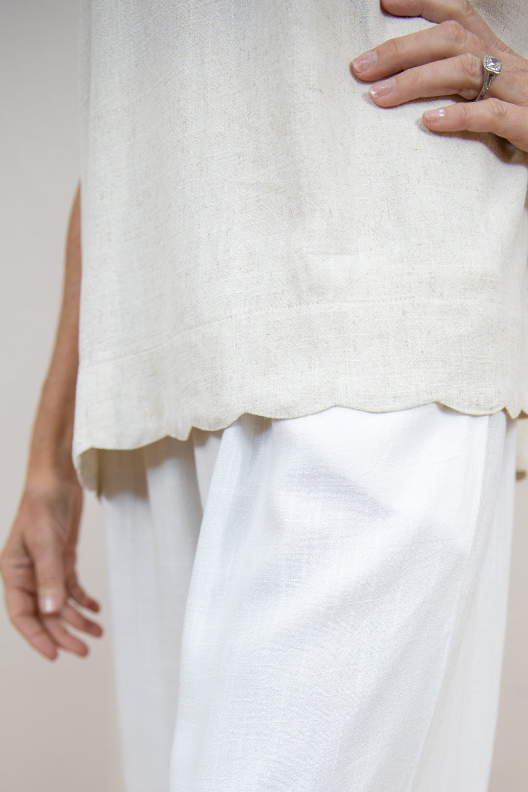 Scallop Linen Blend Top