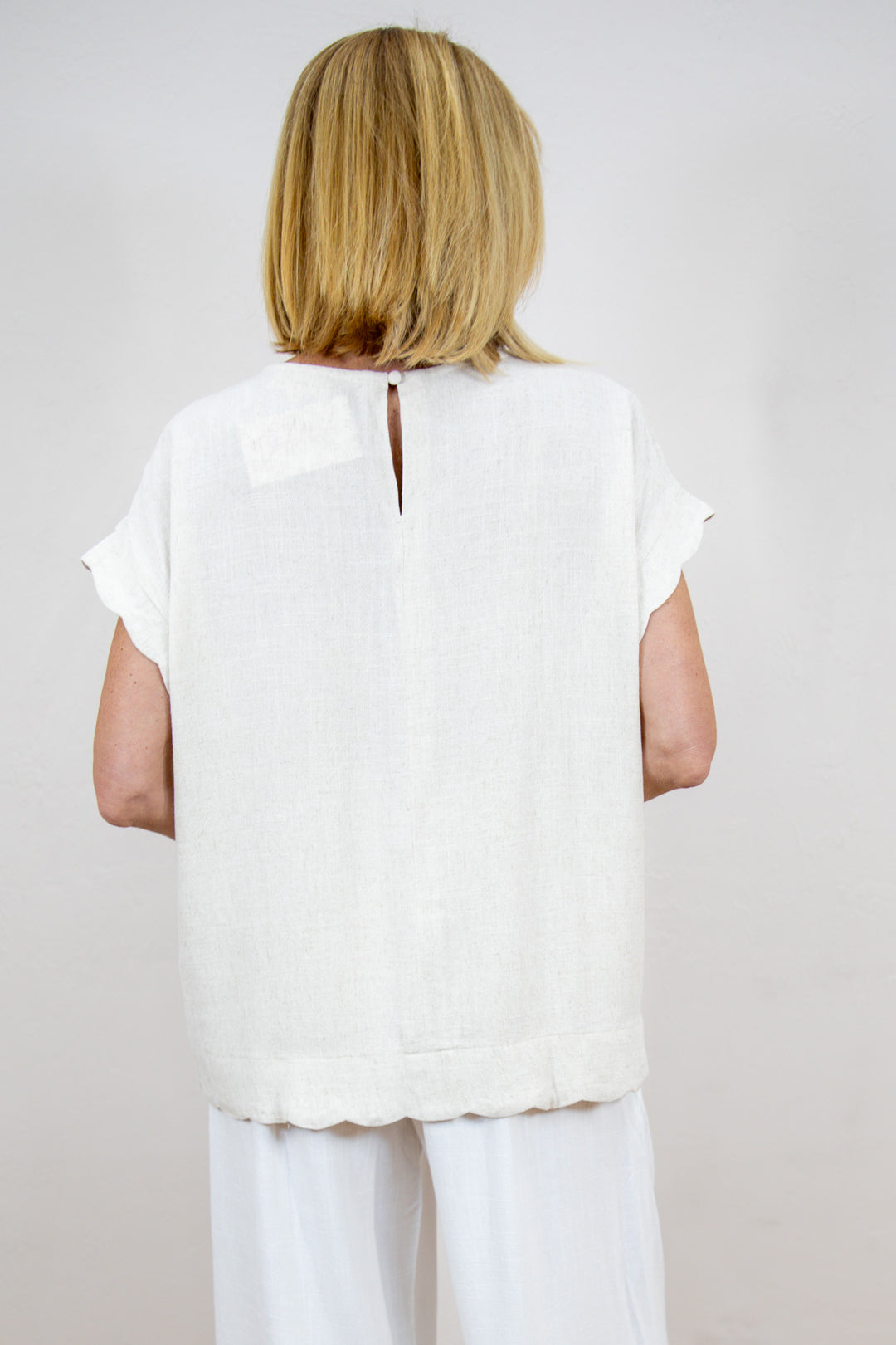 Scallop Linen Blend Top