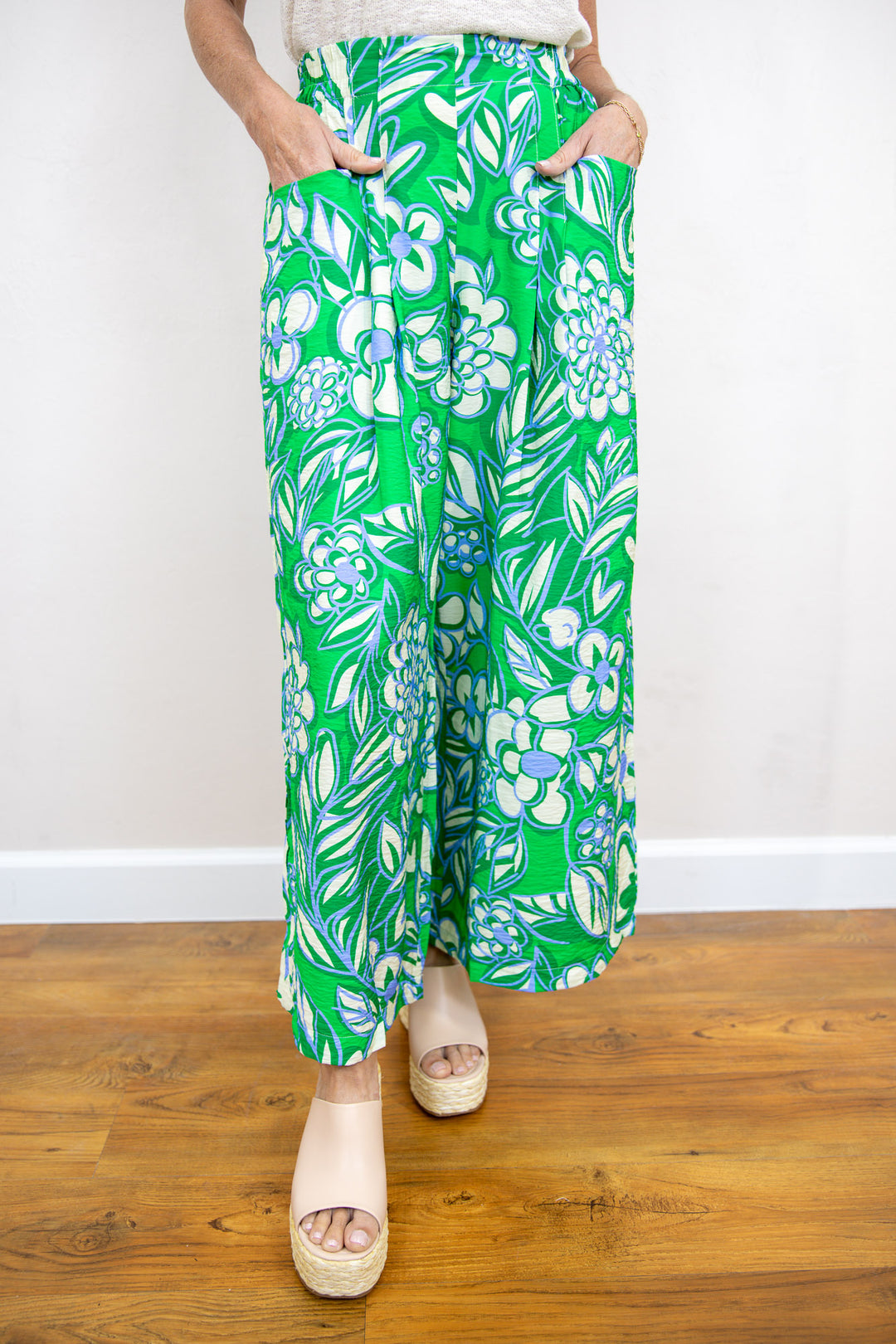 Weekend Wander Woven Pants