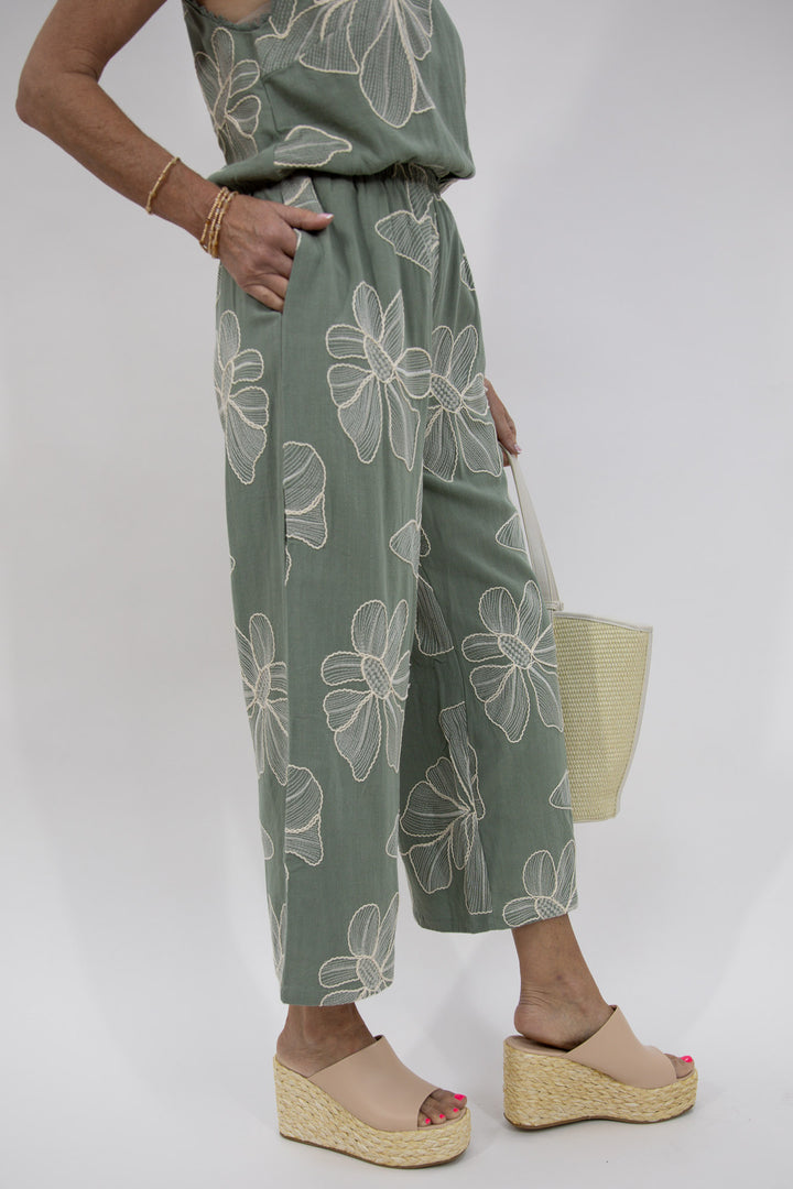 Sage Garden Linen Crop Pant