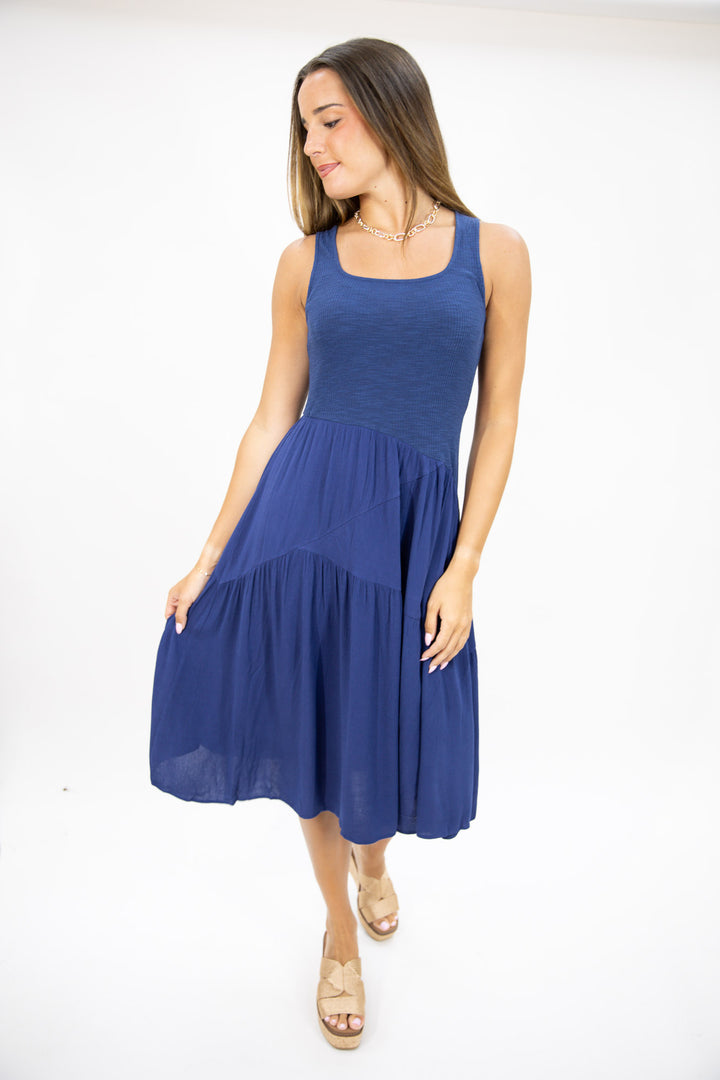 Stepping Out Tiered Midi Dress