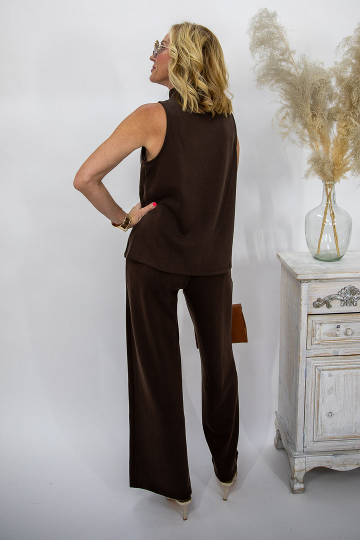Softly Structured Pintuck Pants