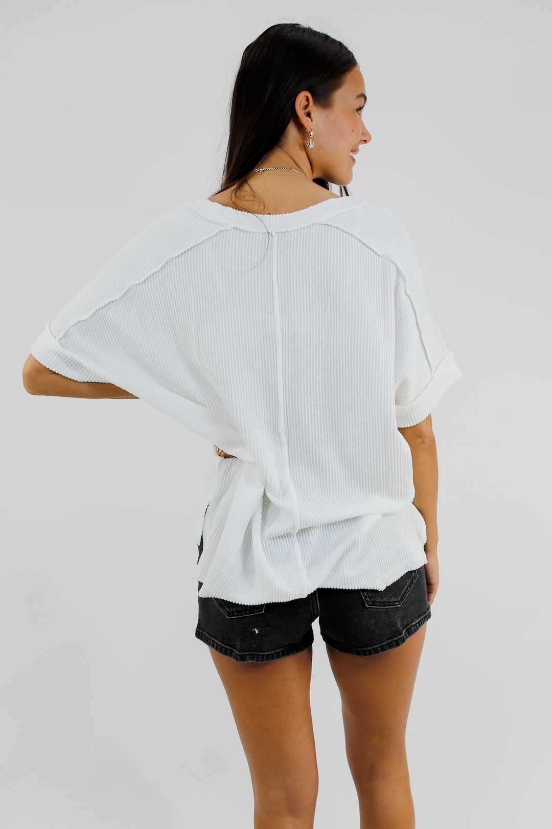 Easy Day Raised Rib Hi Low V Neck Top