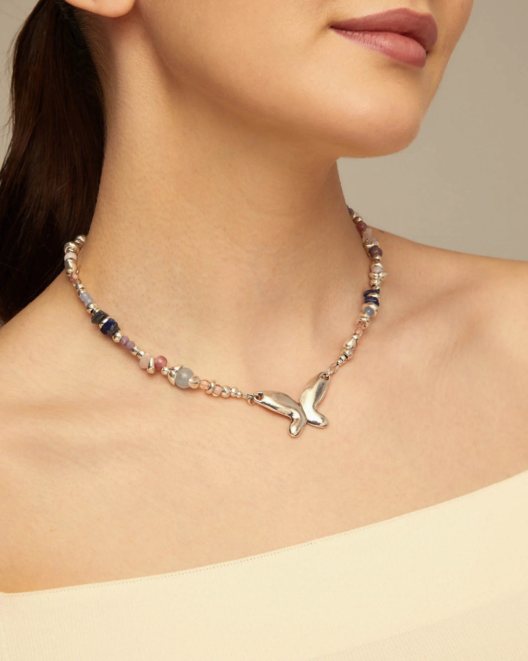 Short beaded necklace with butterfly