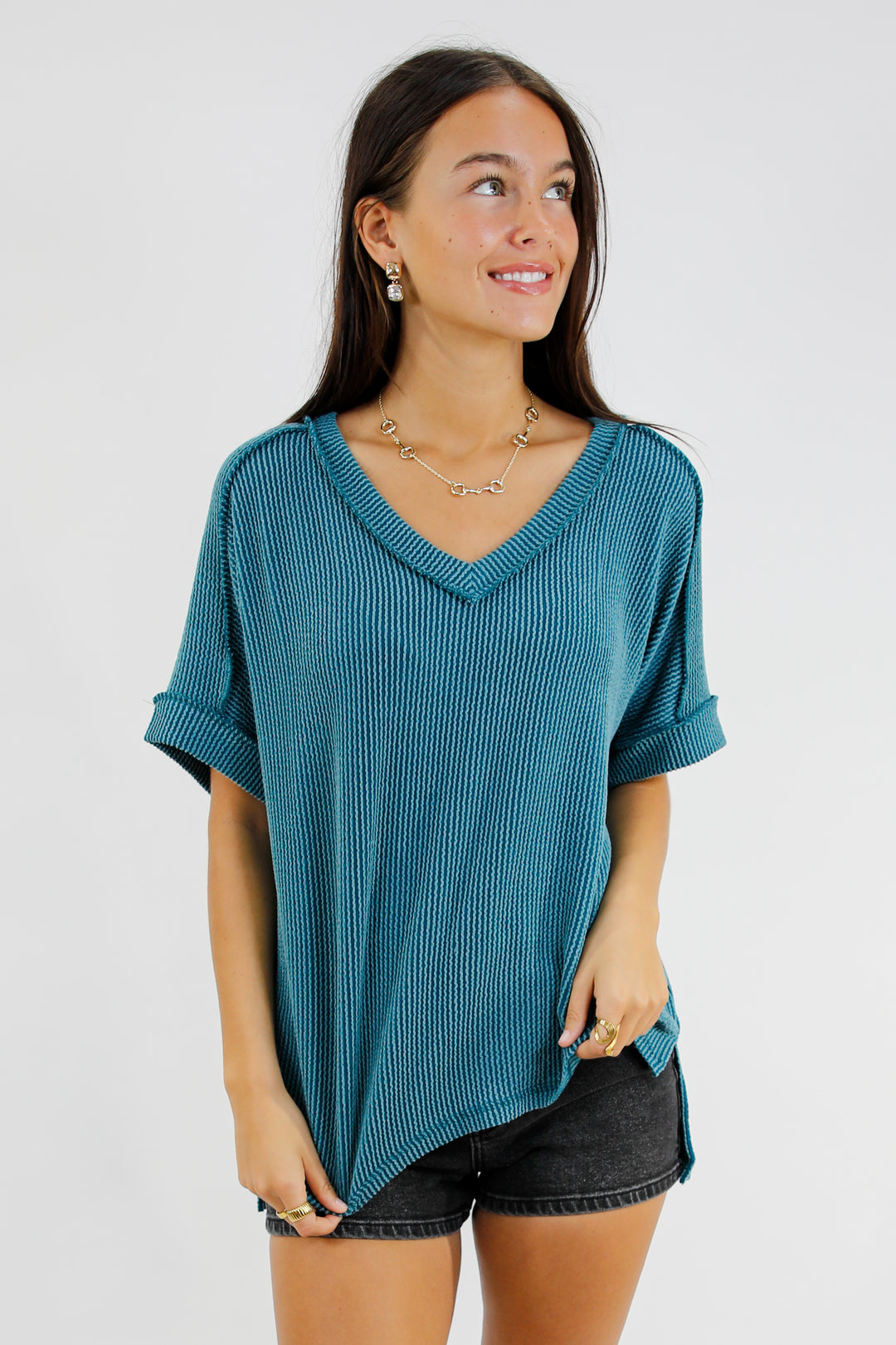 Easy Day Raised Rib Hi Low V Neck Top