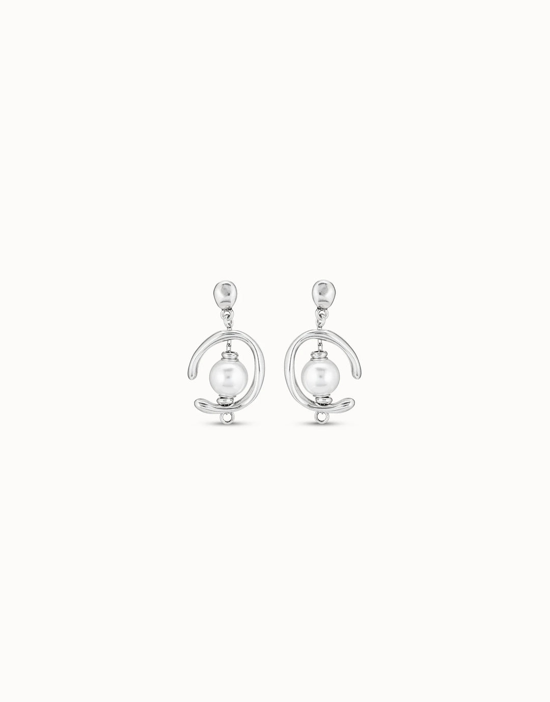 Drop earrings with pearl
