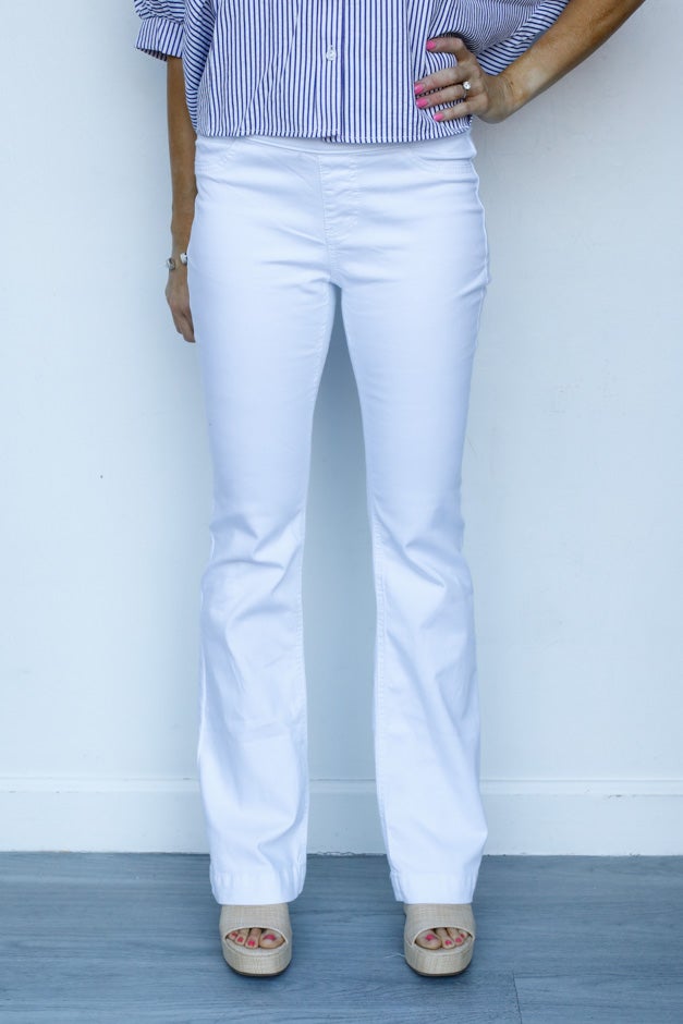 33" Cello White Mid Rise Pull On Flare